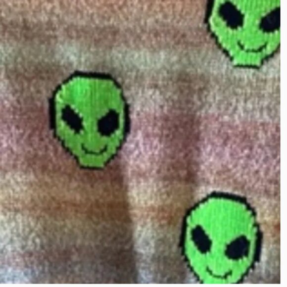 ⭐️ NWT Alien Hippie Hipster Space Modern Chic Glam Trendy Crop Sweater Pullover - Picture 3 of 5